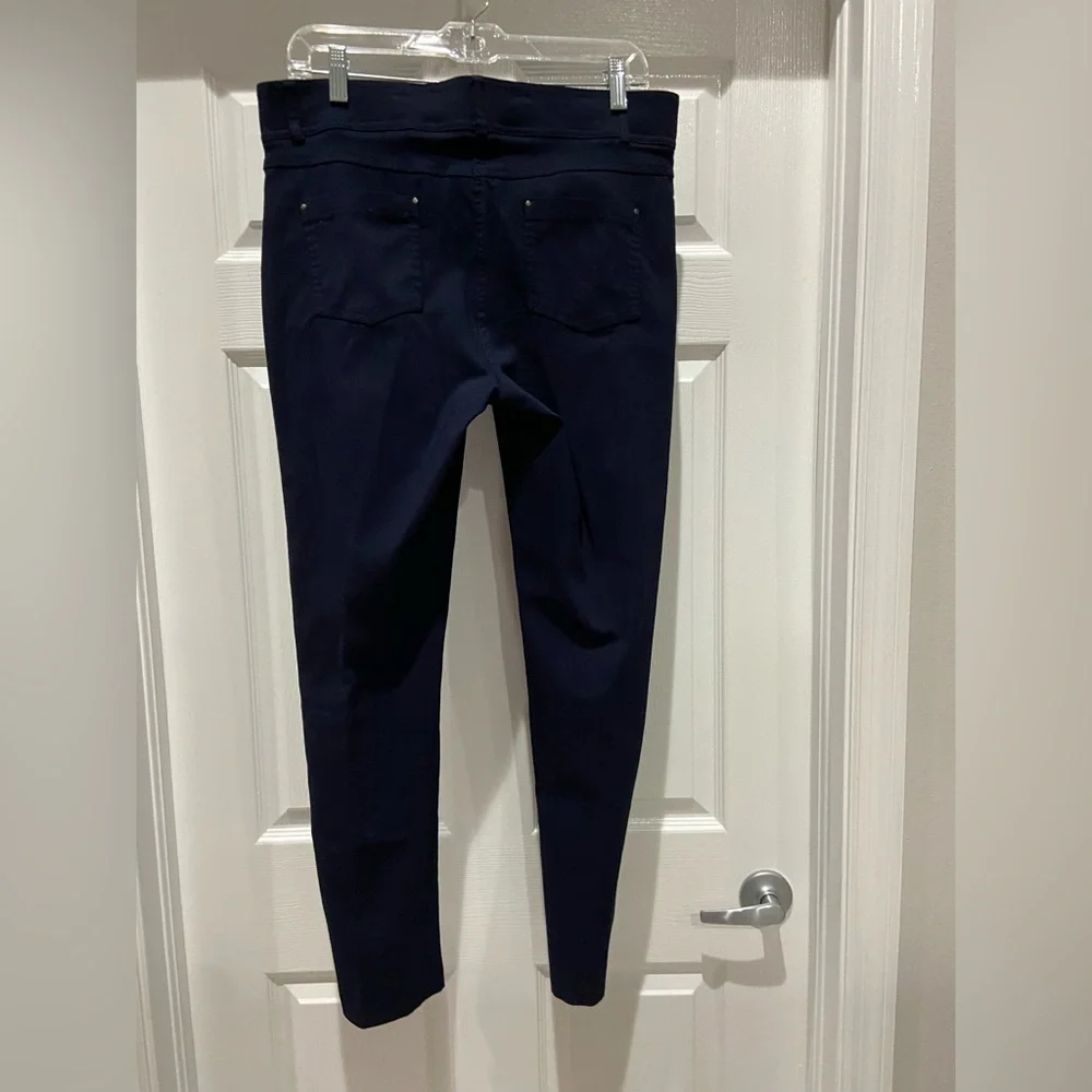 89th & Madison Dark Blue Stretch Jean like Pants, size 12 - Picture 2 of 3